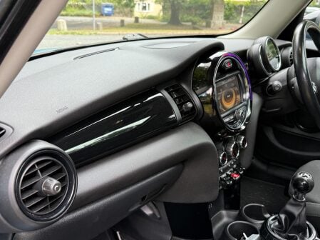 Mini Hatch COOPER 47