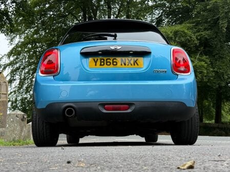 Mini Hatch COOPER 18