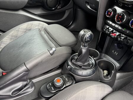 Mini Hatch COOPER 32
