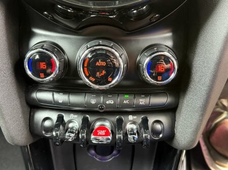 Mini Hatch COOPER 39