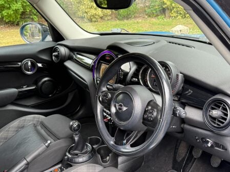 Mini Hatch COOPER 30