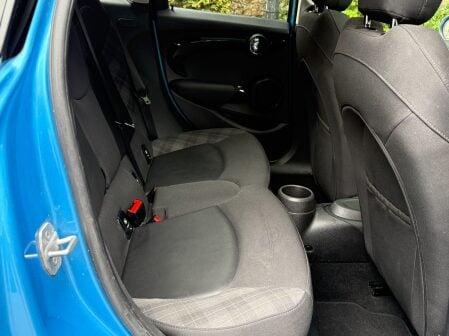 Mini Hatch COOPER 42