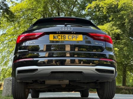 Audi Q3 TDI SPORT 19