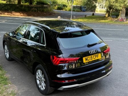 Audi Q3 TDI SPORT 23