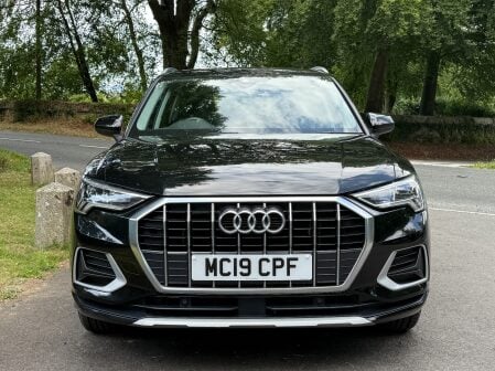 Audi Q3 TDI SPORT 9