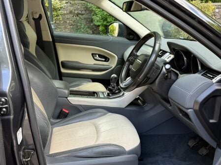 Land Rover Range Rover Evoque ED4 SE TECH 25