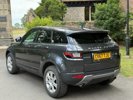 Land Rover Range Rover Evoque ED4 SE TECH 11
