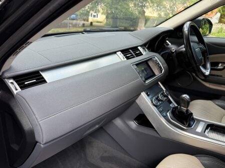 Land Rover Range Rover Evoque ED4 SE TECH 45