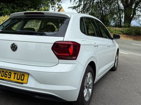 Volkswagen Polo SE EVO 19