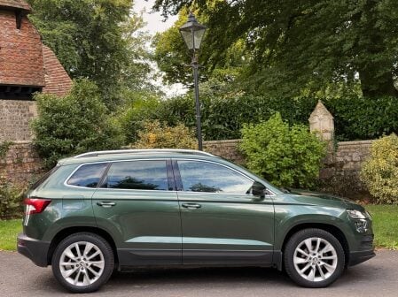 Skoda Karoq SE L TSI 8