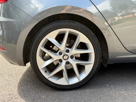 SEAT Leon TSI FR TECHNOLOGY 25