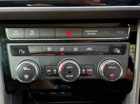 SEAT Leon TSI FR TECHNOLOGY 41