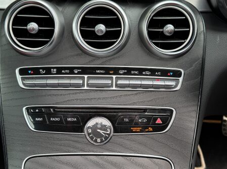 Mercedes-Benz C Class C 250 D AMG LINE PREMIUM 44