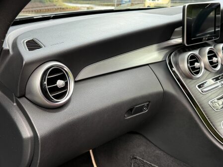 Mercedes-Benz C Class C 250 D AMG LINE PREMIUM 52