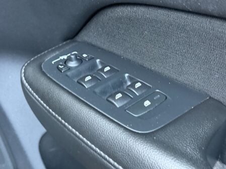 Volvo V60 D4 MOMENTUM 31