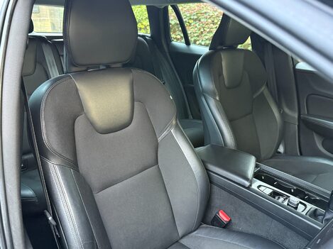 Volvo V60 D4 MOMENTUM 3