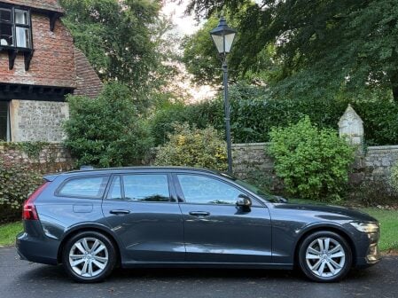 Volvo V60 D4 MOMENTUM 8