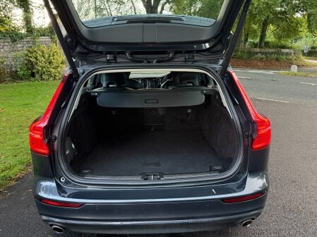 Volvo V60 D4 MOMENTUM 43