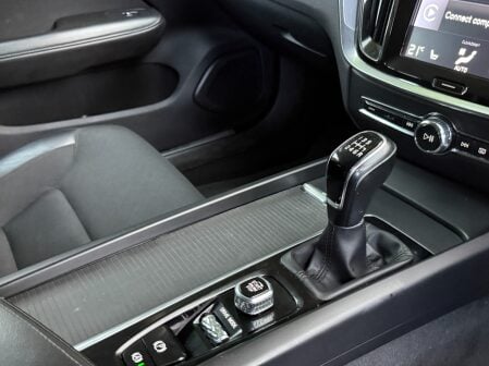 Volvo V60 D4 MOMENTUM 38