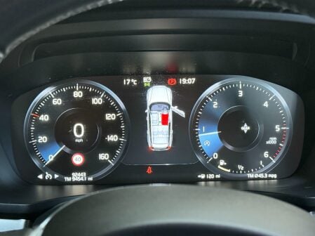 Volvo V60 D4 MOMENTUM 34