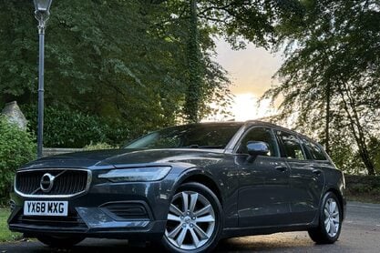 Volvo V60 D4 MOMENTUM