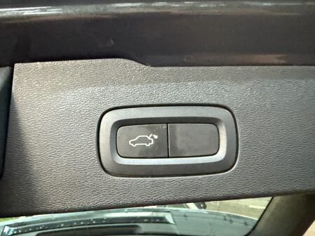 Volvo V60 D4 MOMENTUM 45