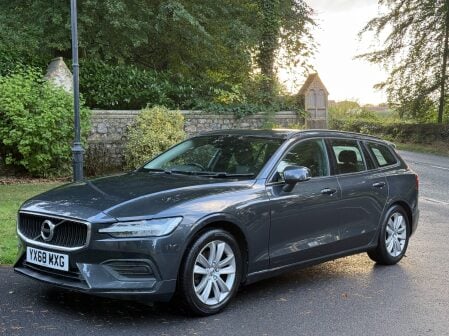 Volvo V60 D4 MOMENTUM 5