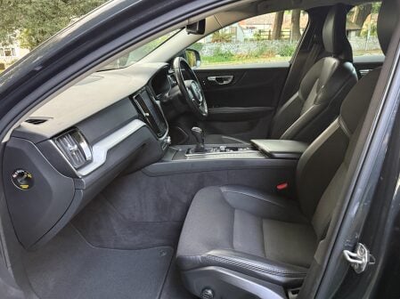 Volvo V60 D4 MOMENTUM 48