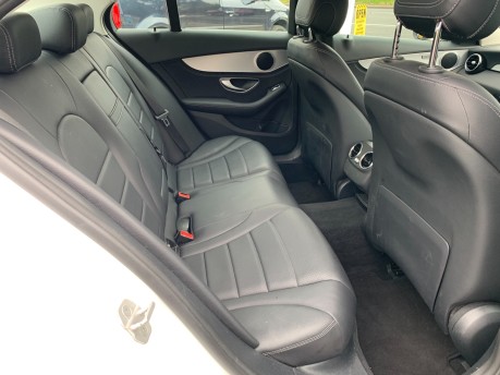 Mercedes-Benz C Class C200 SPORT Automatic ** Fully Loaded** 60,000 Miles 12