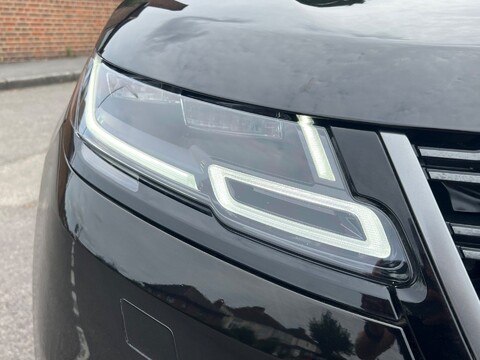 Land Rover Range Rover Velar R-DYNAMIC SE 13