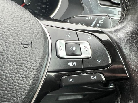 Volkswagen Tiguan SE NAVIGATION TDI 32