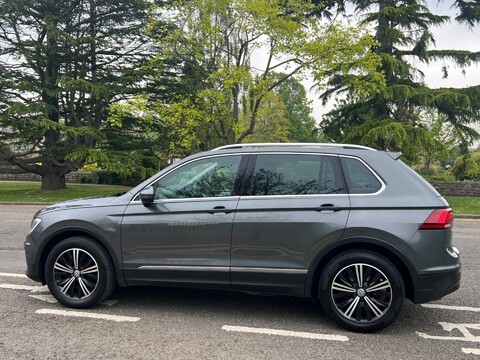 Volkswagen Tiguan SE NAVIGATION TDI 5