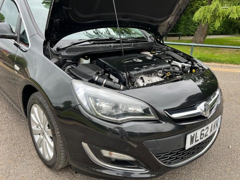 Vauxhall Astra ELITE CDTI 28