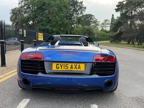 Audi R8 SPYDER V10 QUATTRO 8