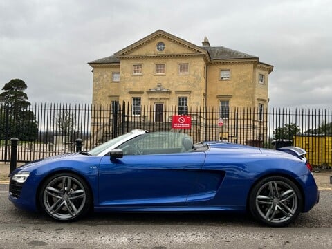 Audi R8 SPYDER V10 QUATTRO 4