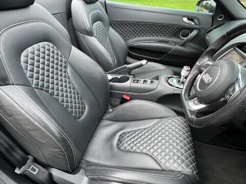 Audi R8 SPYDER V10 QUATTRO 42