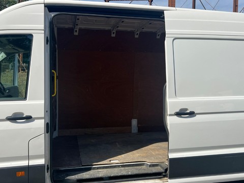 Volkswagen Crafter CR35 TDI L H/R P/V STARTLINE 22