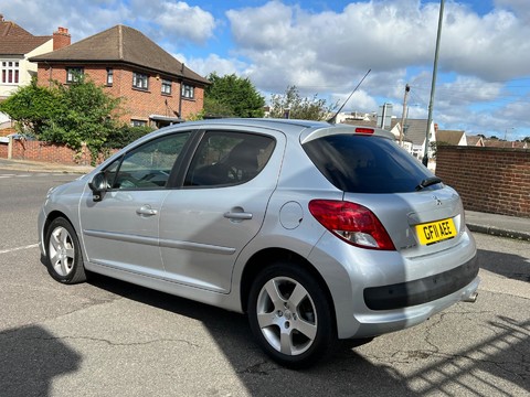 Peugeot 207 SPORT 5