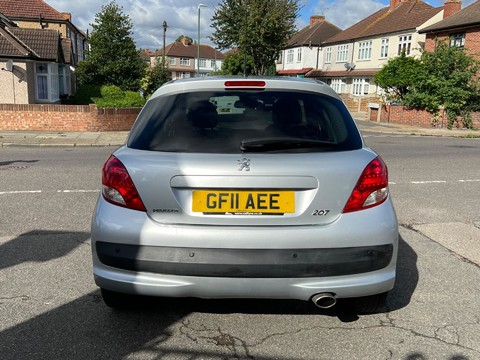 Peugeot 207 SPORT 6