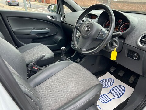 Vauxhall Corsa SE 19