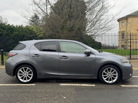 Lexus CT 200H SE-L 8