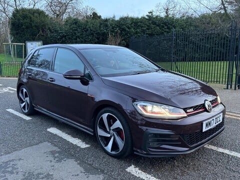 Volkswagen Golf GTI TSI 1