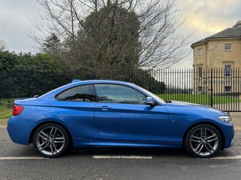 BMW 2 Series 220D M SPORT 8