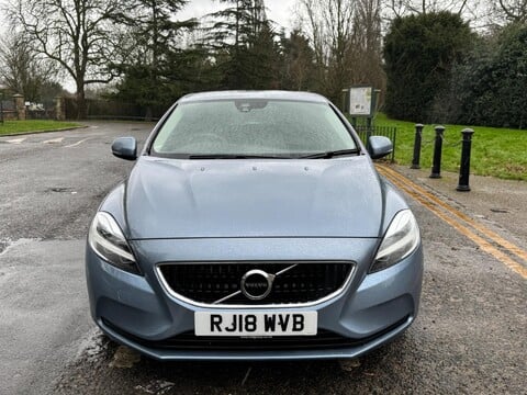 Volvo V40 T2 MOMENTUM NAV PLUS 2