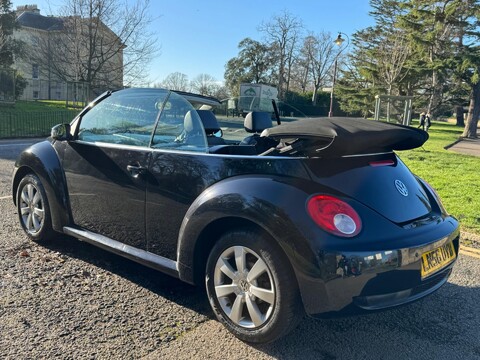 Volkswagen Beetle CABRIOLET 8V TIPTRONIC 5