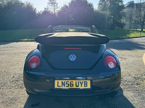 Volkswagen Beetle CABRIOLET 8V TIPTRONIC 6