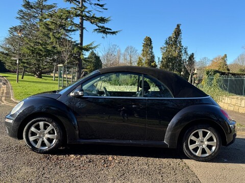 Volkswagen Beetle CABRIOLET 8V TIPTRONIC 12