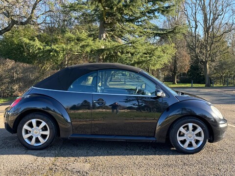 Volkswagen Beetle CABRIOLET 8V TIPTRONIC 16