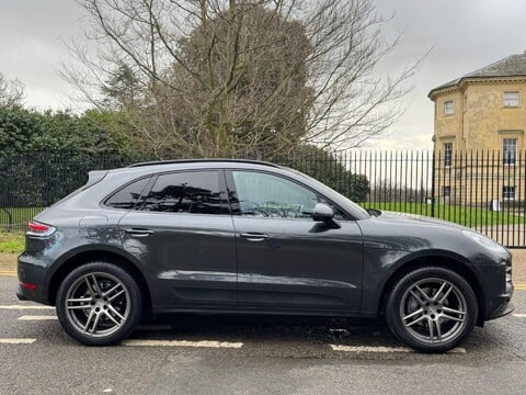 Porsche Macan PDK 8