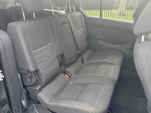 Ford Tourneo Connect 1.6 EcoBoost Titanium Auto Euro 5 5dr 20